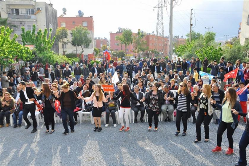 Mersin’de ‘Güle oynaya 'Hayır' şenliği’ düzenlendi