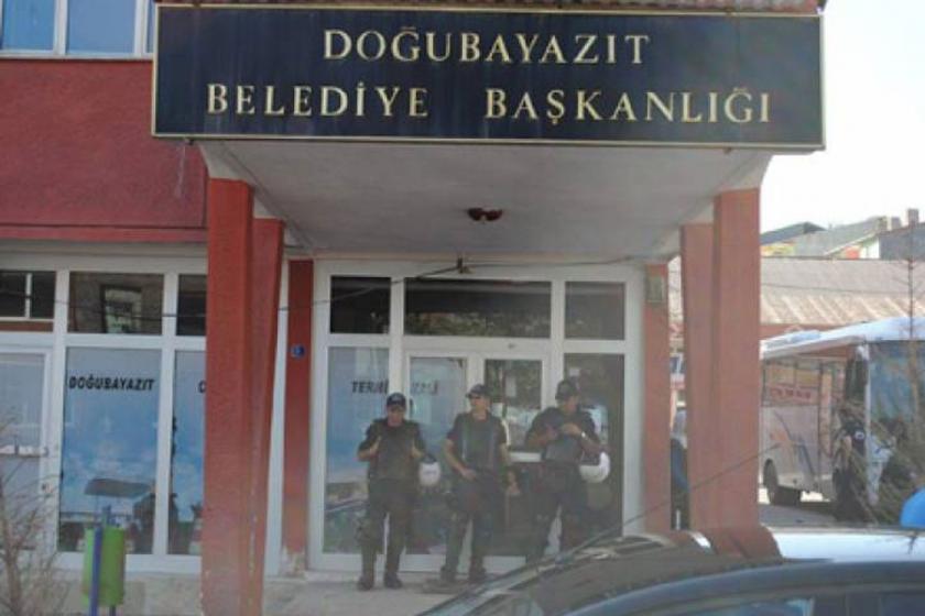 Doğubayazıt'ta kayyım 20 kişiyi işten attı