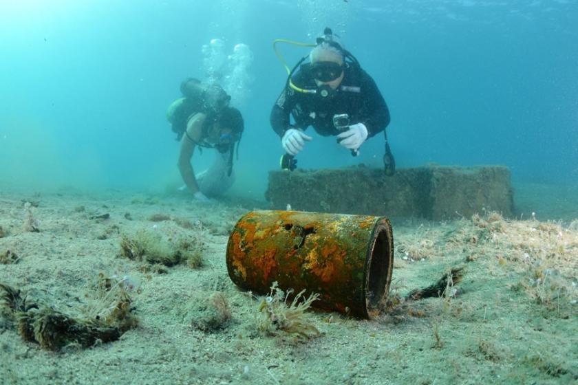 Kemer'de deniz dibi temizliği  