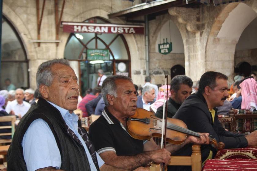 Gümrük Han’da yarım asırlık müzik kardeşliği