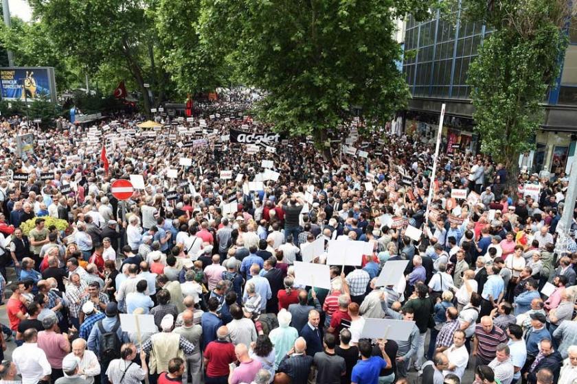 Adalet için yürümek ve başkasının yarasına dokunabilmek