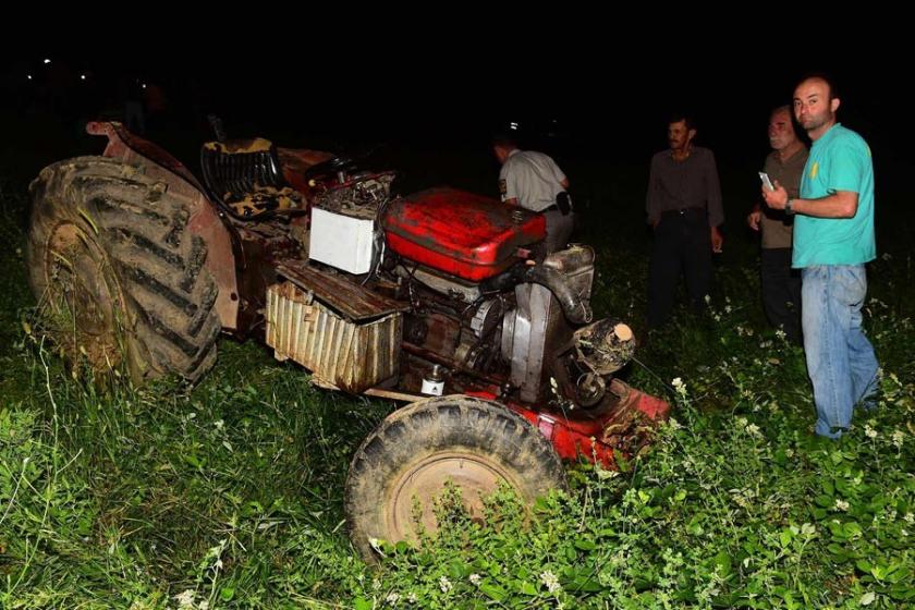 Orman yolunda devrilen traktörde 2 ölü 1 yaralı