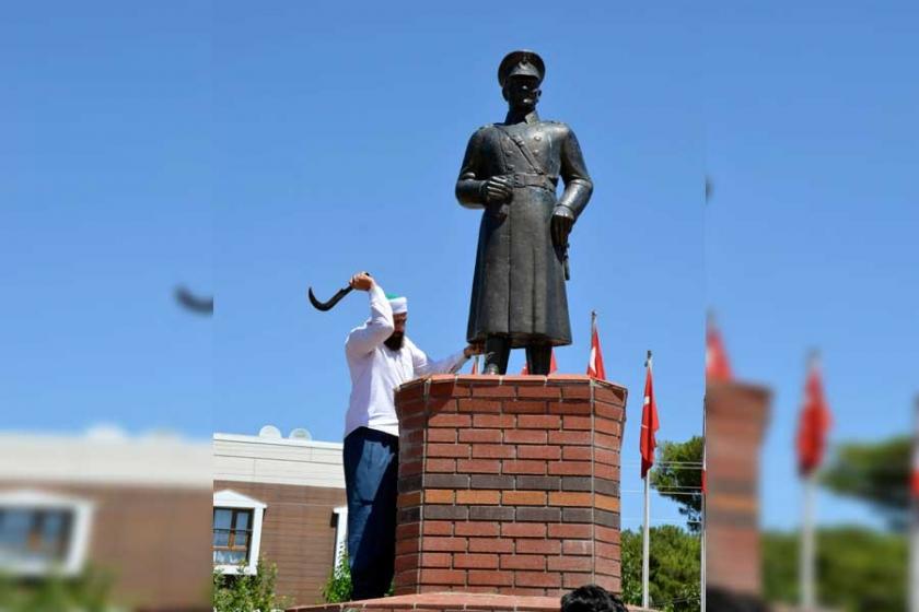 'Dinde putperestlik yok' diyerek Atatürk büstüne saldırdı