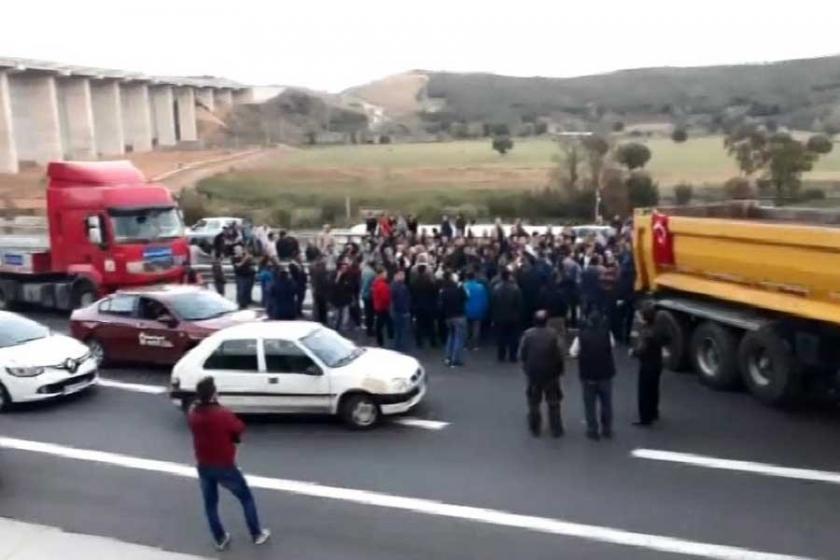 Beykoz'da mahalleli yolu trafiğe kapattı