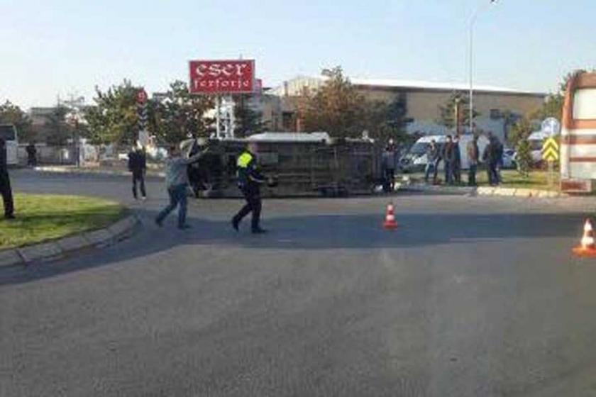 Kayseri'de işçi servisleri çarpıştı: 11 yaralı