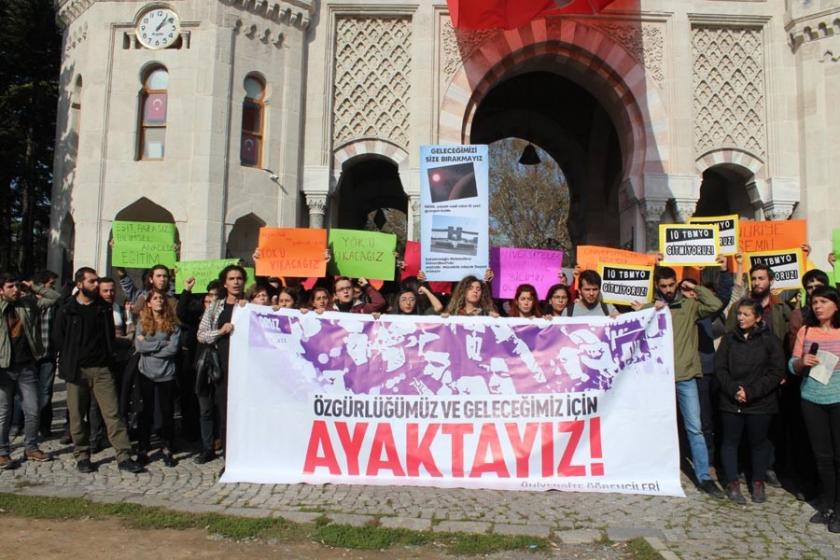 Öğrencilerden YÖK protestosu: AKP elini üniversiteden çek