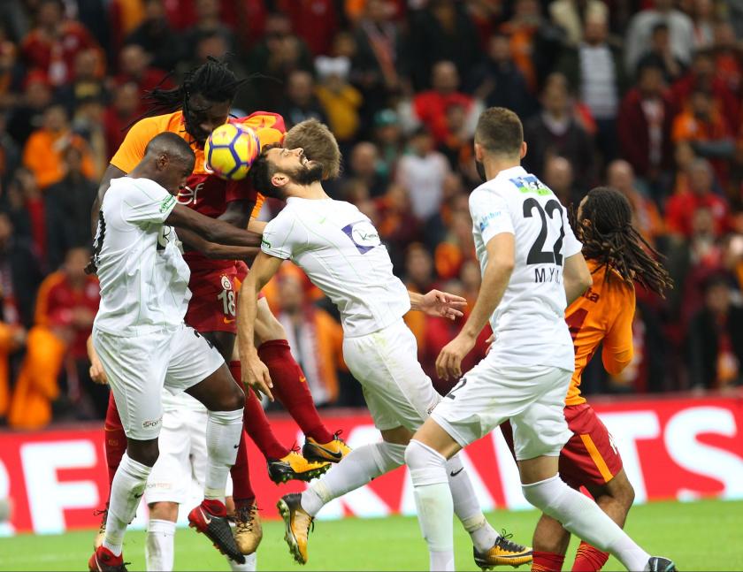 Tansiyonu yüksek maçın galibi aslan: Galatasaray 4-2 Akhisar