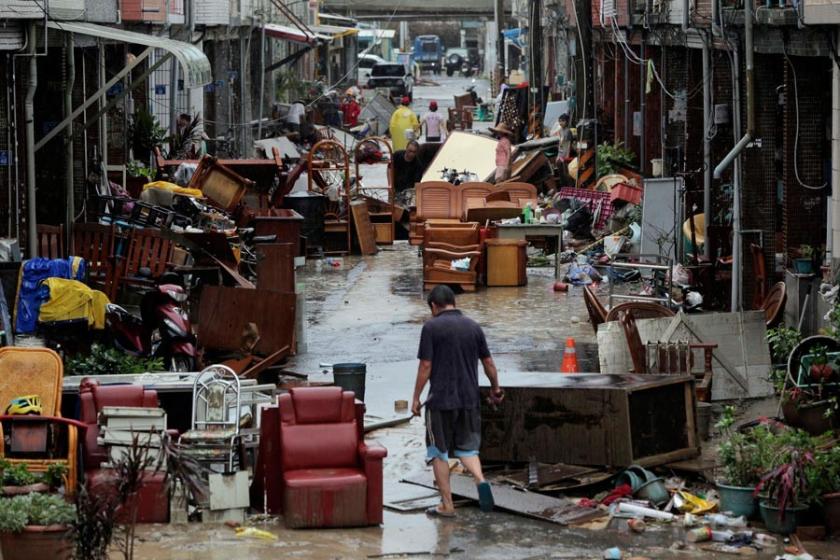 Tembin tayfunu Vietnam’a ilerliyor