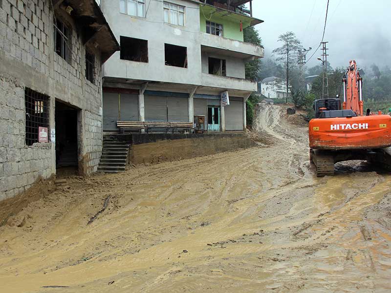 Rize Güneysu'da sel (Fotoğraf: DHA)