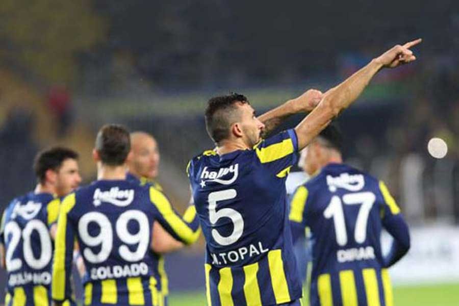 Fenerbahçe zirve yarışından kopmak istemiyor