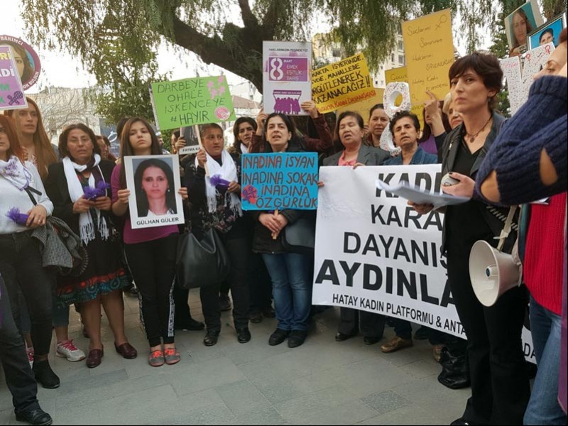 Antakya Kadın Dayanışması ve Hatay Kadın Platformu 8 Mart basın açıklaması (Fotoğraf: EVRENSEL)