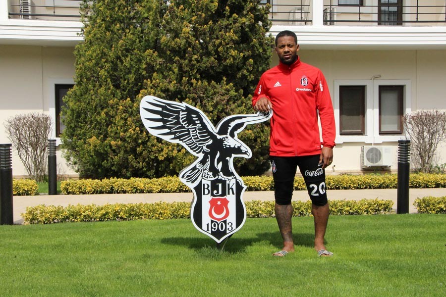 Jeremain Lens: 8 maçımızı da kazanırsak şampiyonuz