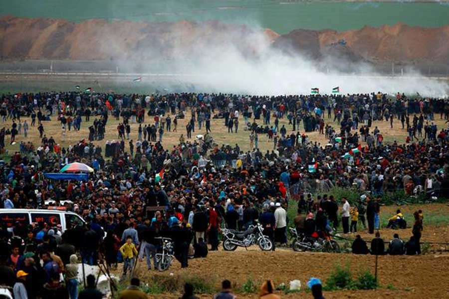 İsrailliler, saldırıları sürdüren ülkelerini protesto etti