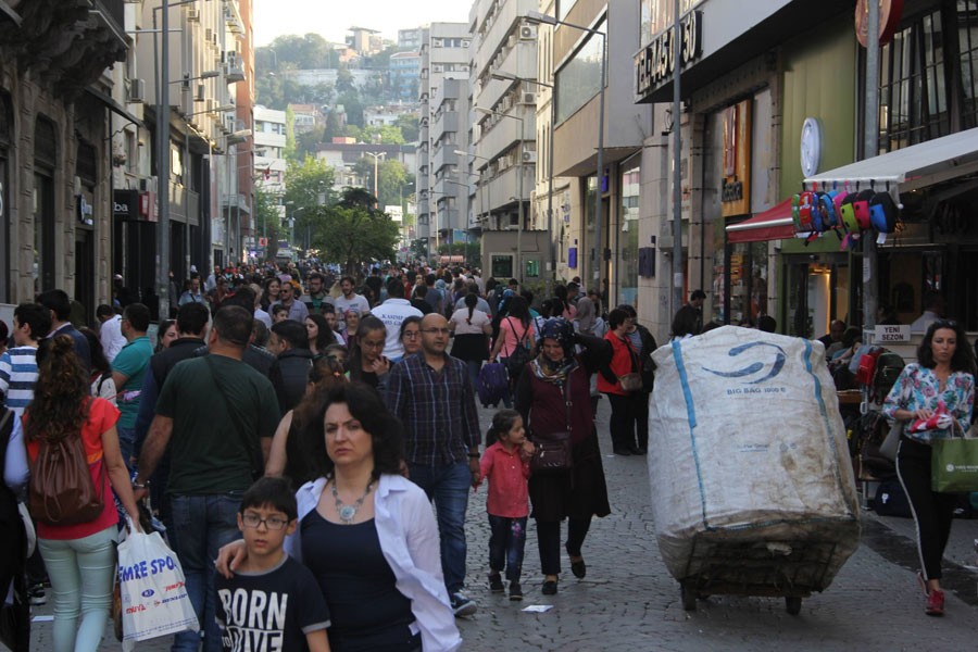 Kemeraltı esnafı: Battıkça batıyoruz, gerisi hikaye