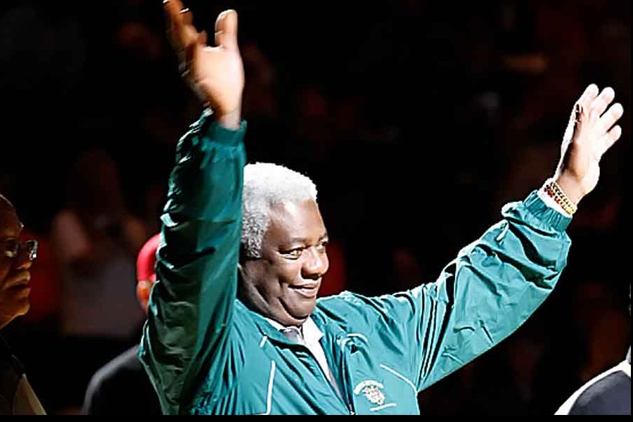 Oscar Robertson: Beyaz sporcular da sesini çıkarmalı