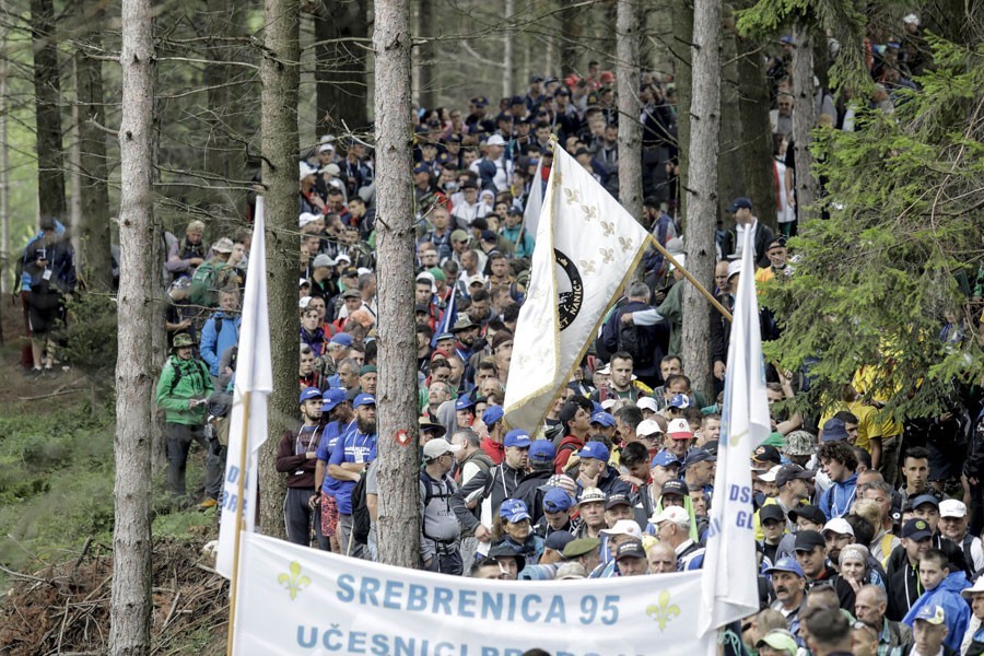 Srebrenitsa’ya ‘Barış Yürüyüşü’ başladı