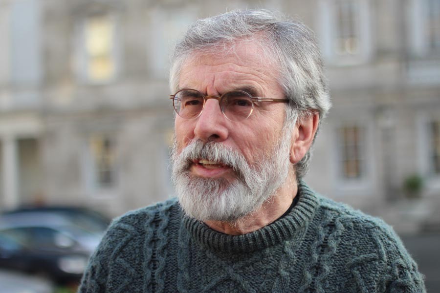 Sinn Fein eski lideri Gerry Adams’ın evine patlayıcı atıldı