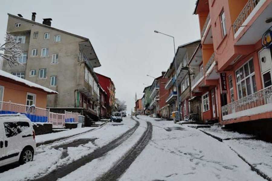 Dersim ve Bayburt'ta eğitime kar tatili