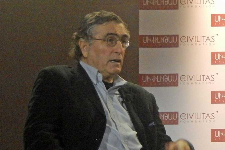 Gazeteci Hasan Cemal savcılığa ifade verdi