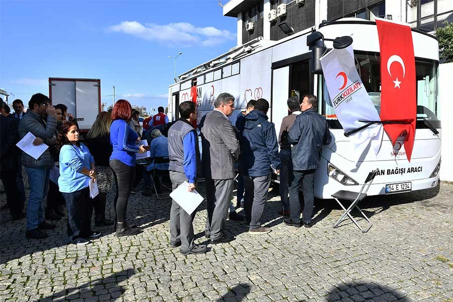 İzmir'de Öykü'ye büyük donör desteği