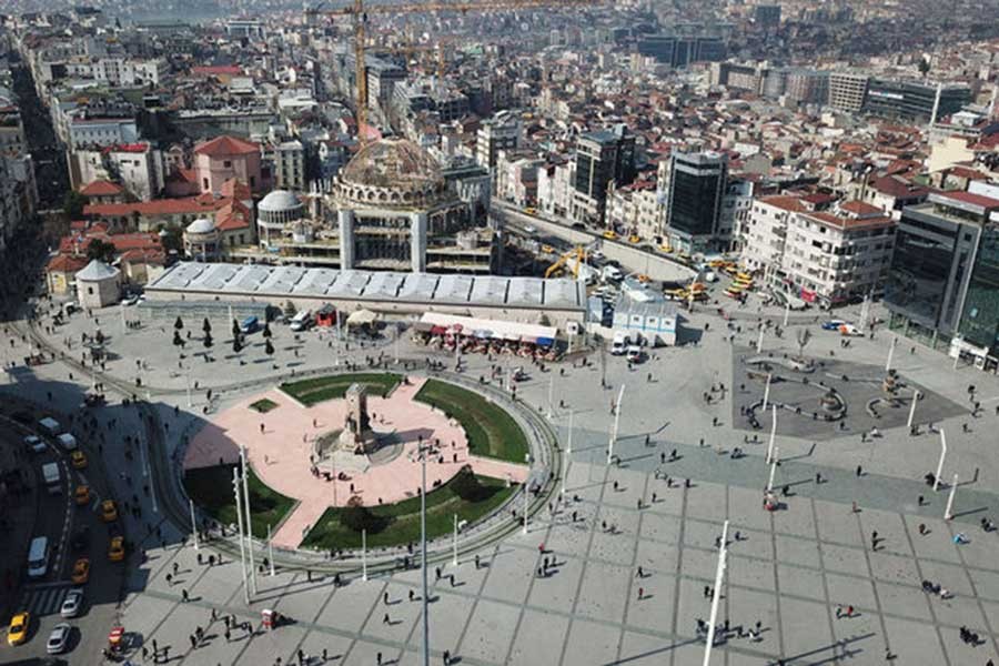 İdeolojik kamusal alanın inşası: Agoralarını yitiren kent