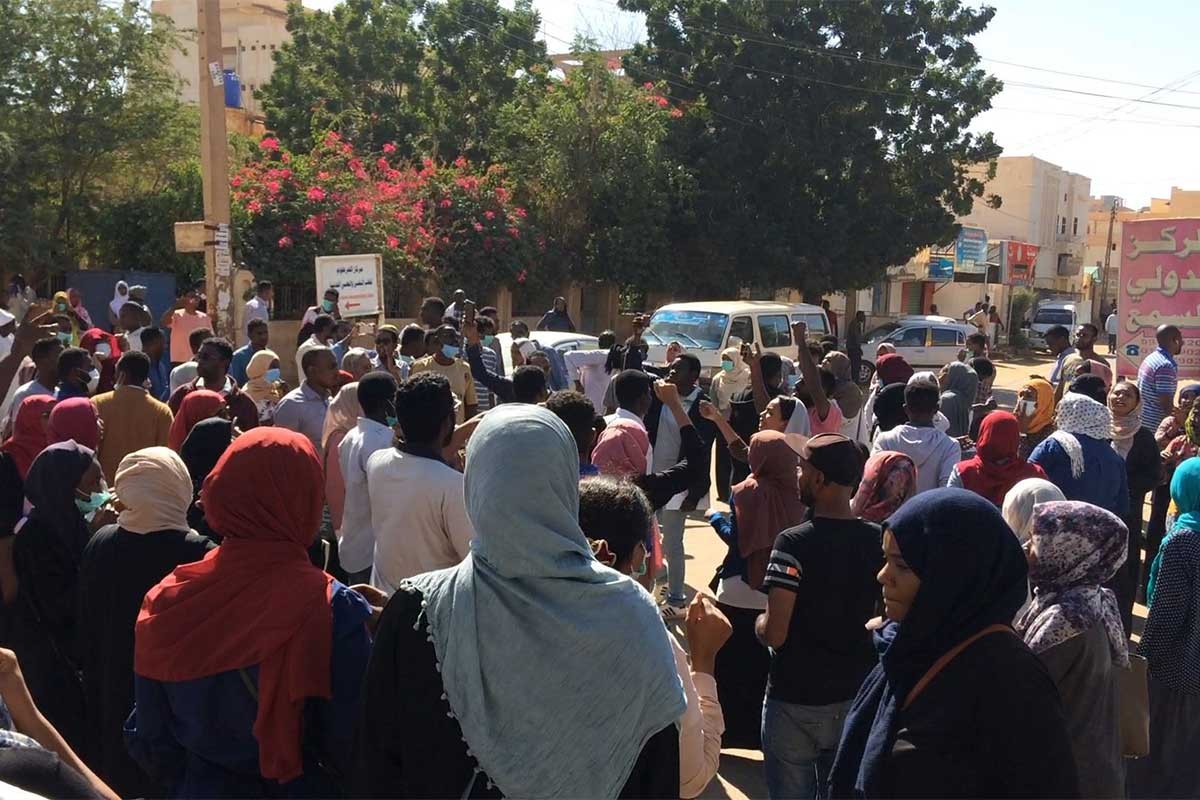 Sudan'da doktorlar tüm hastanelerde grevde