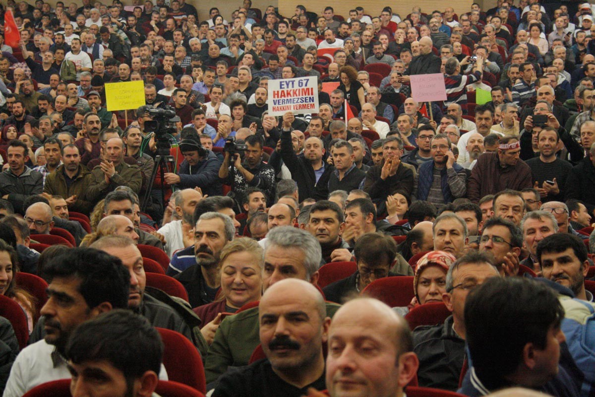 EYT'li bir işçi: Hakkımızı istiyoruz, istemeye de devam edeceğiz!