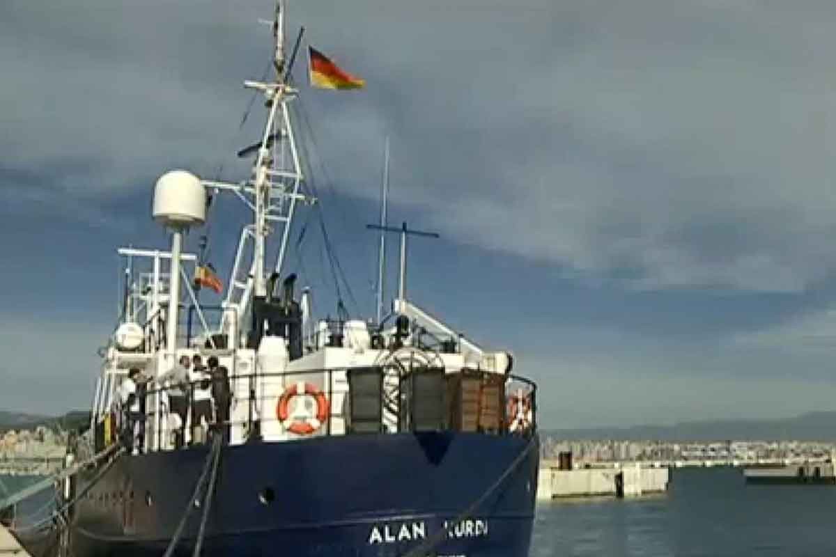 Kurtarma gemisine Alan Kurdi'nin adı verildi