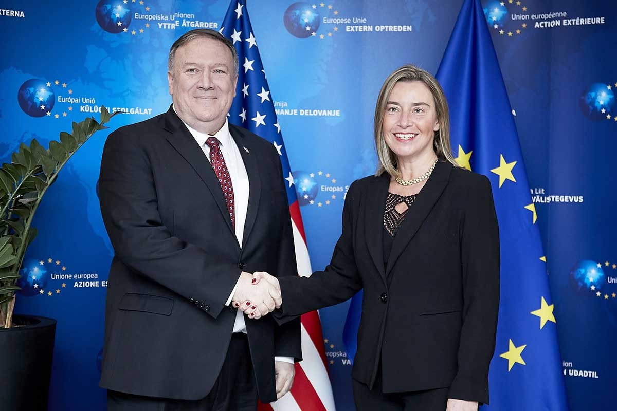 Mogherini ve Pompeo Brüksel'de görüştü