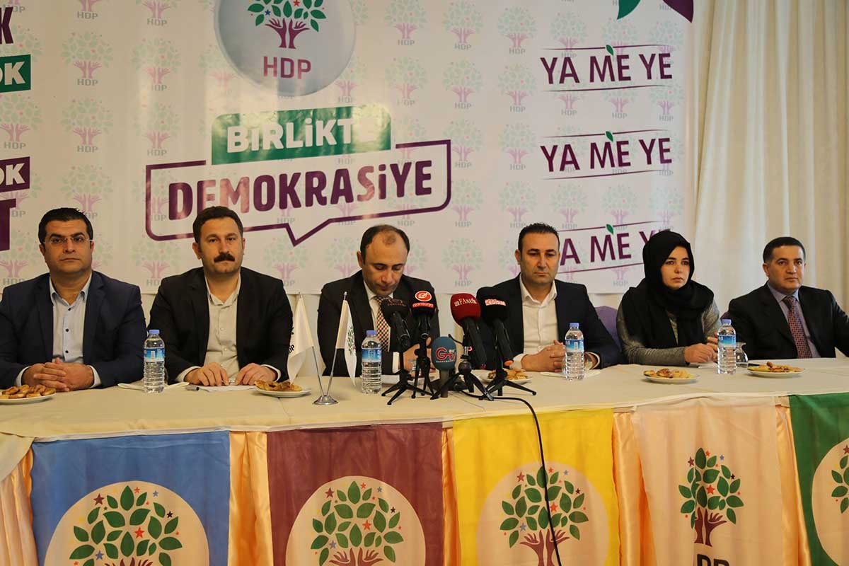 HDP Urfa büyükşehir adayı, Saadet Partisi lehine çekildi