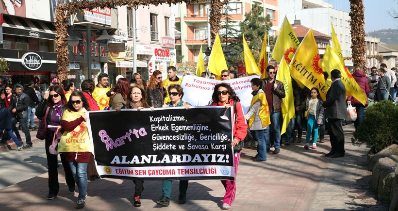 8 Mart’ta alanlarda direnişi büyütüyoruz!