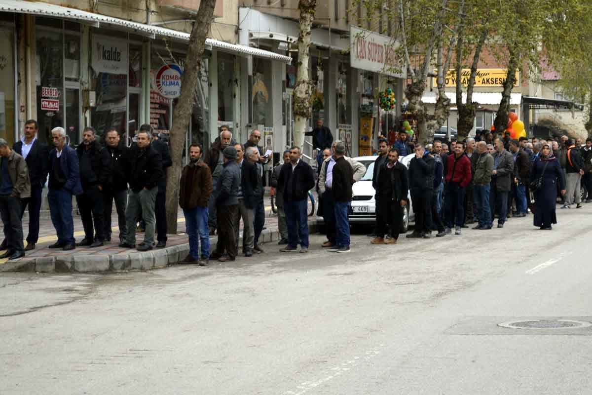 CHP'li Veli Ağbaba: Her 10 işsizden 8'i işsizlik fonundan yararlanamıyor