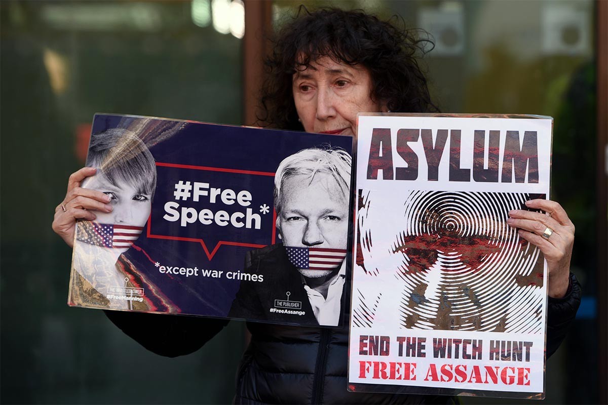 Assange’ın tutuklanmasına tepki: Haberciyi vurmayın