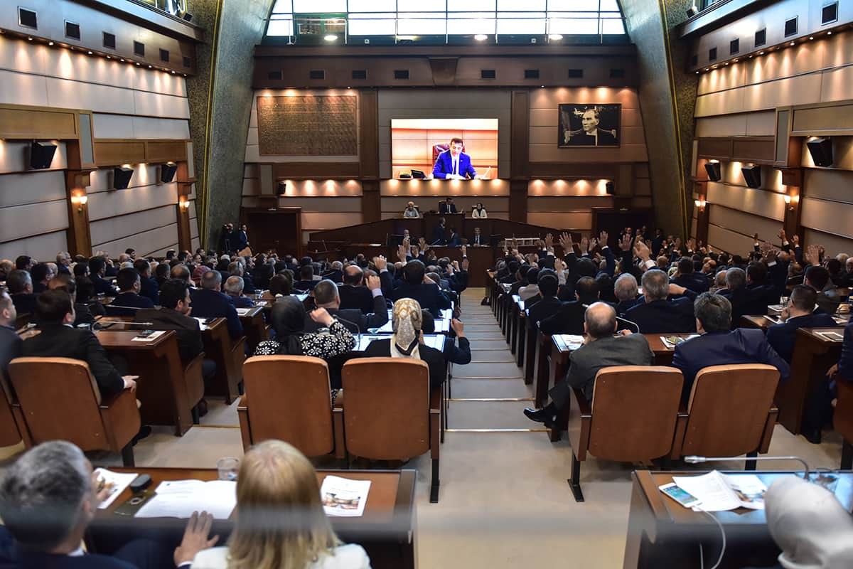 'Seçilmiş başkan bütçenin üçte ikisi üzerinde söz sahibi değil'