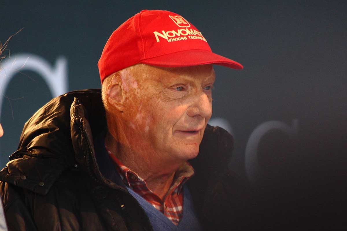 Efsane Formula 1 pilotu Niki Lauda yaşamını yitirdi