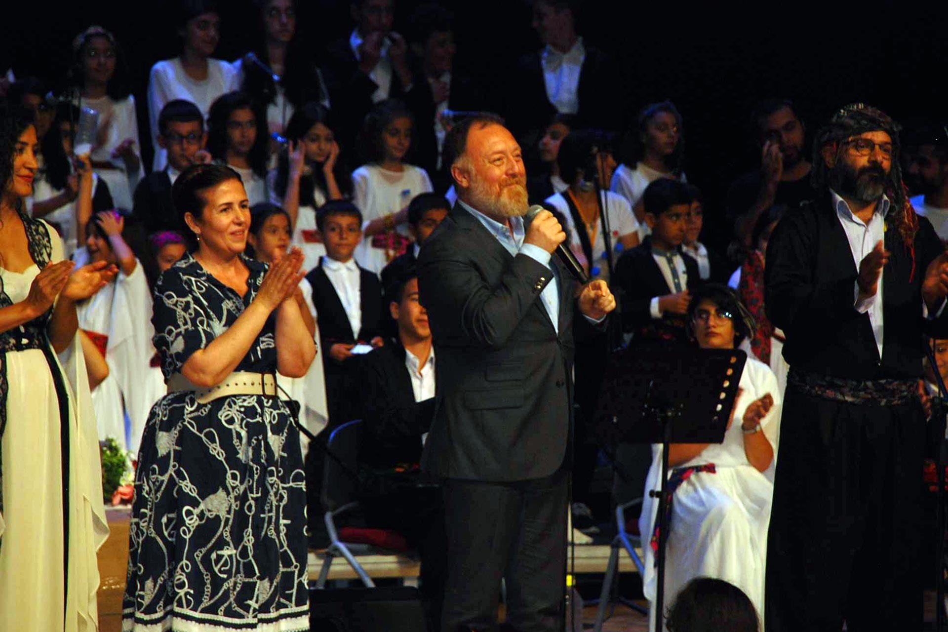 HDP Eş Genel Başkanı Sezai Temelli, Sur Çocuk Festivalinde konuştu