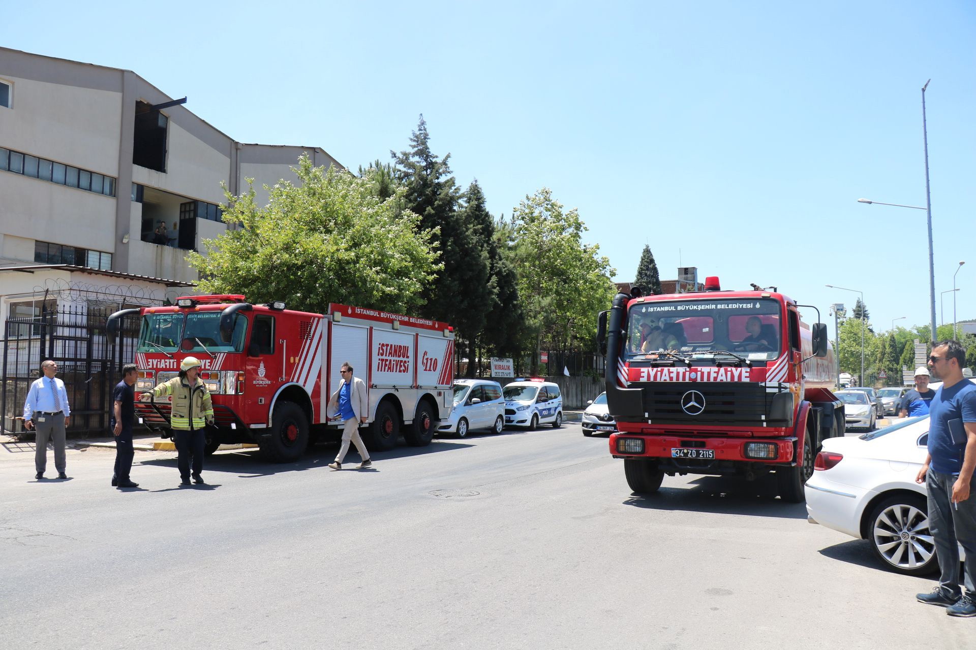 Tuzla'da fabrikada yangın