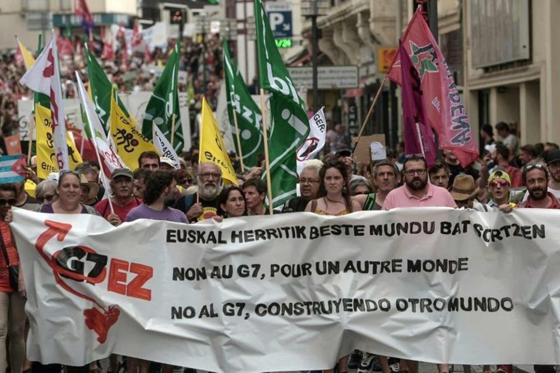 G7 Zirvesi’ne karşı protestolar başladı, kentte olağanüstü önlemler alındı