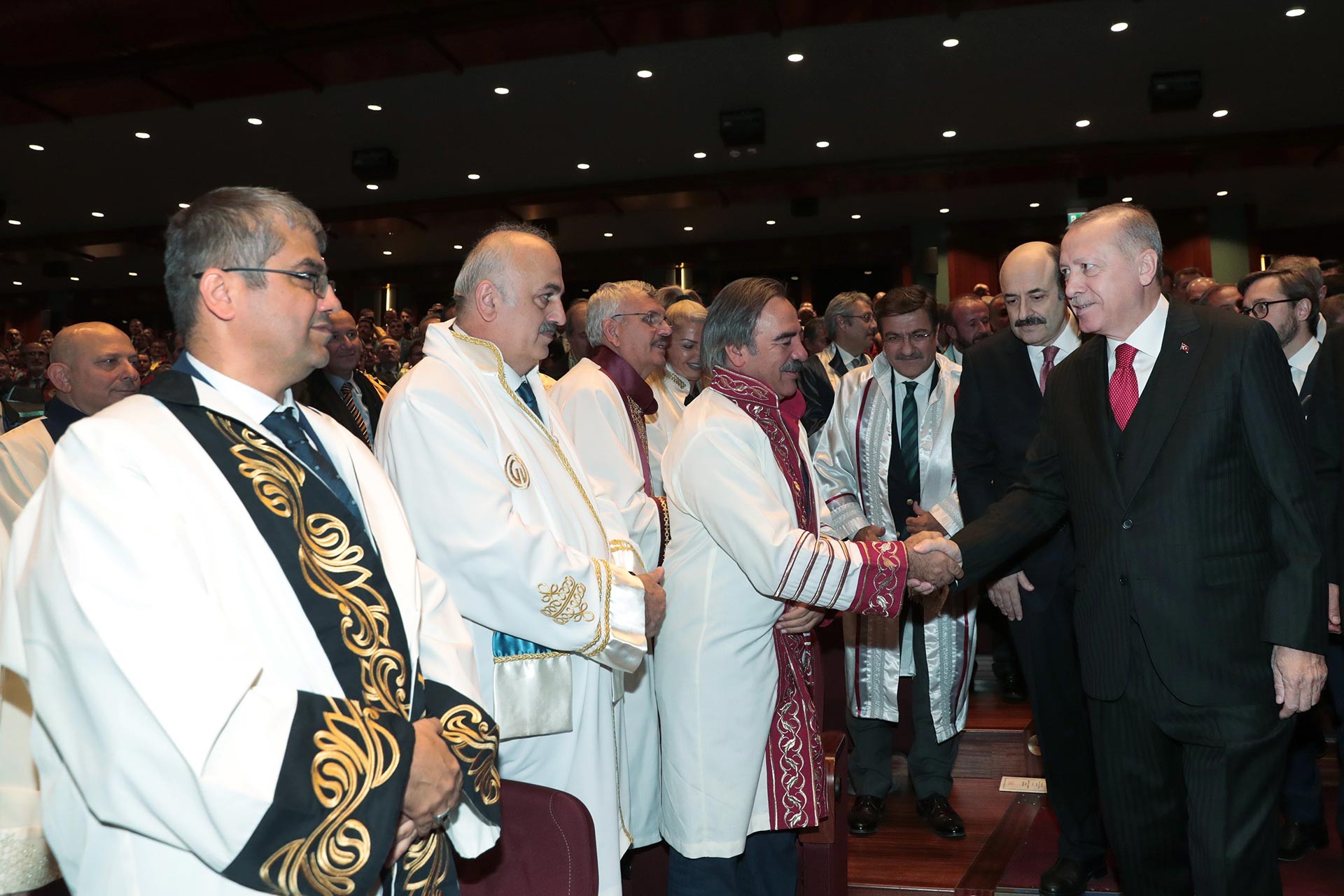 Erdoğan, üniversitelerin rektörleri ile görüştü, törende rektörlere özel mesajlar verdi