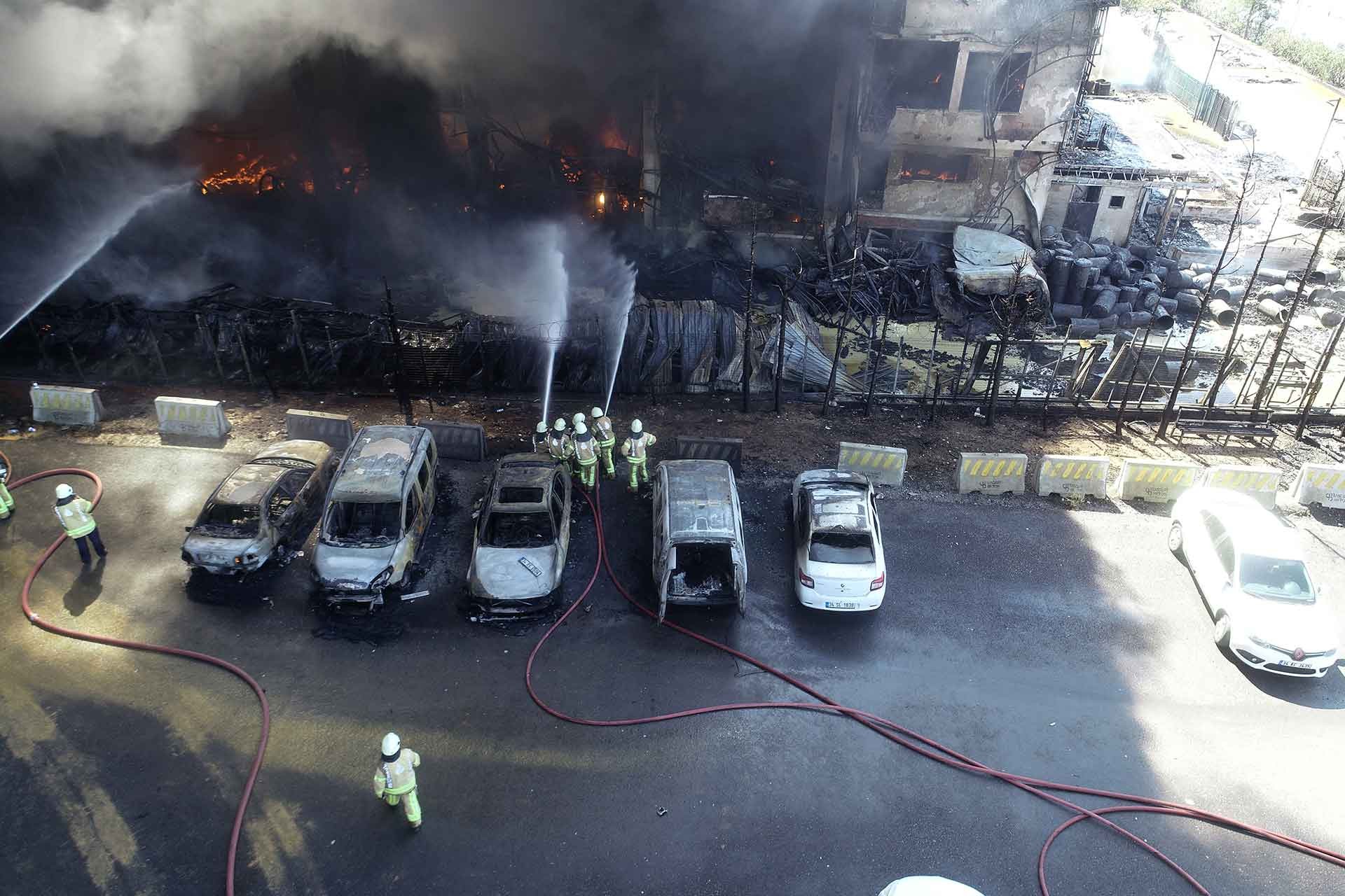 Tuzla'daki fabrika yangını