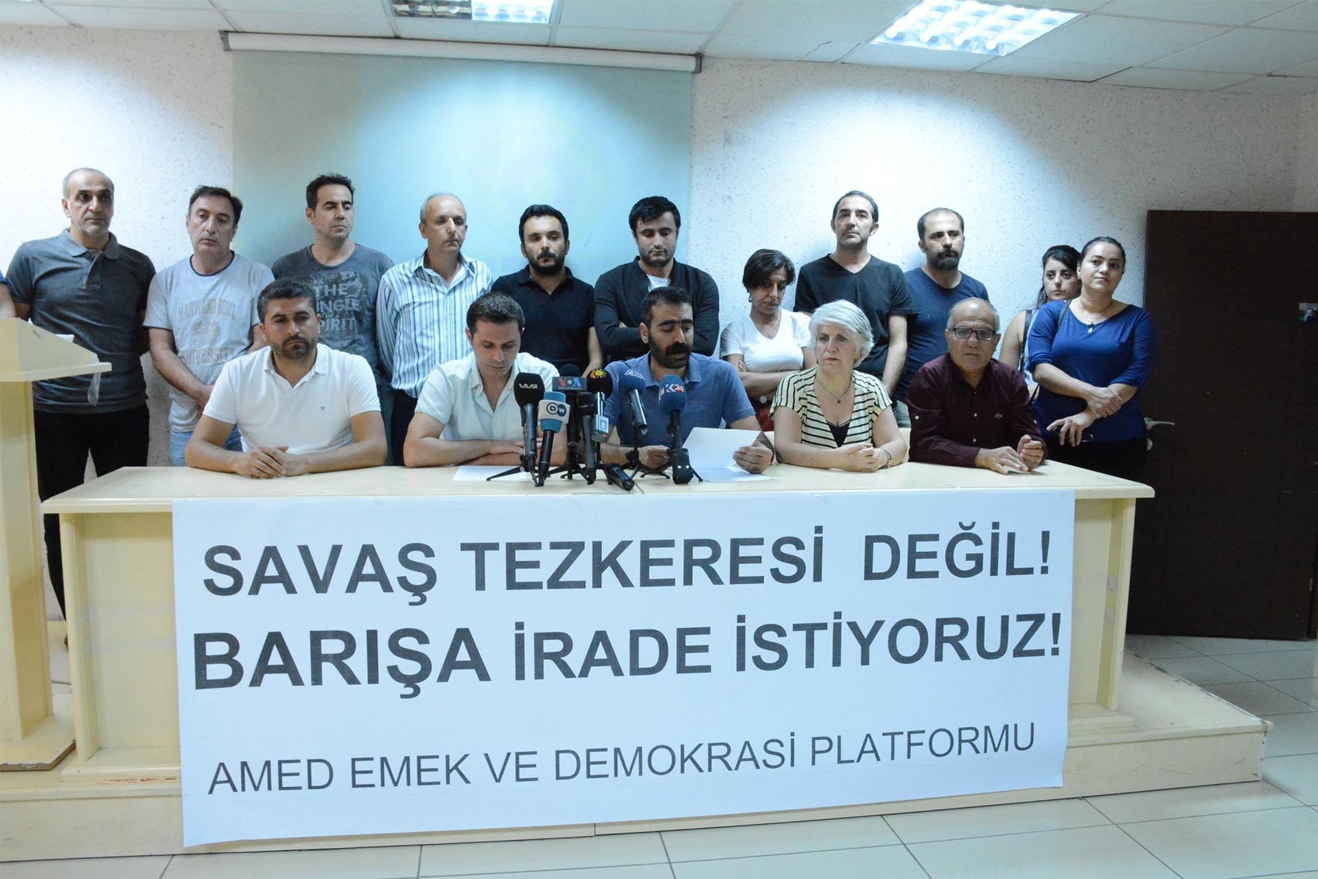 Diyarbakır Emek ve Demokrasi Platformu: Savaşa karşı barışı savunmaya davet ediyoruz