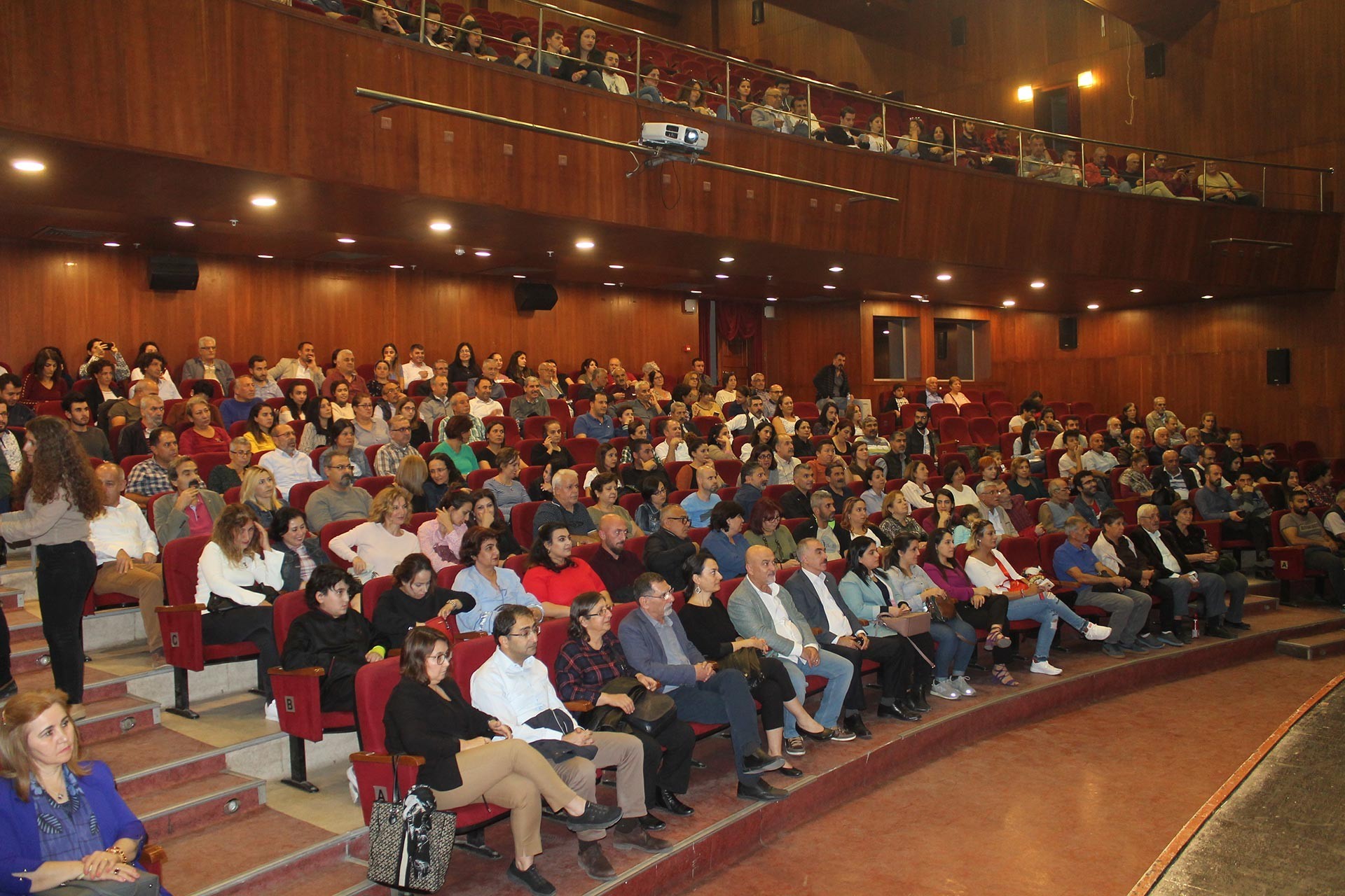 Adana'da düzenlenen Evrensel ile dayanışma etkinliğine katılan konuklar