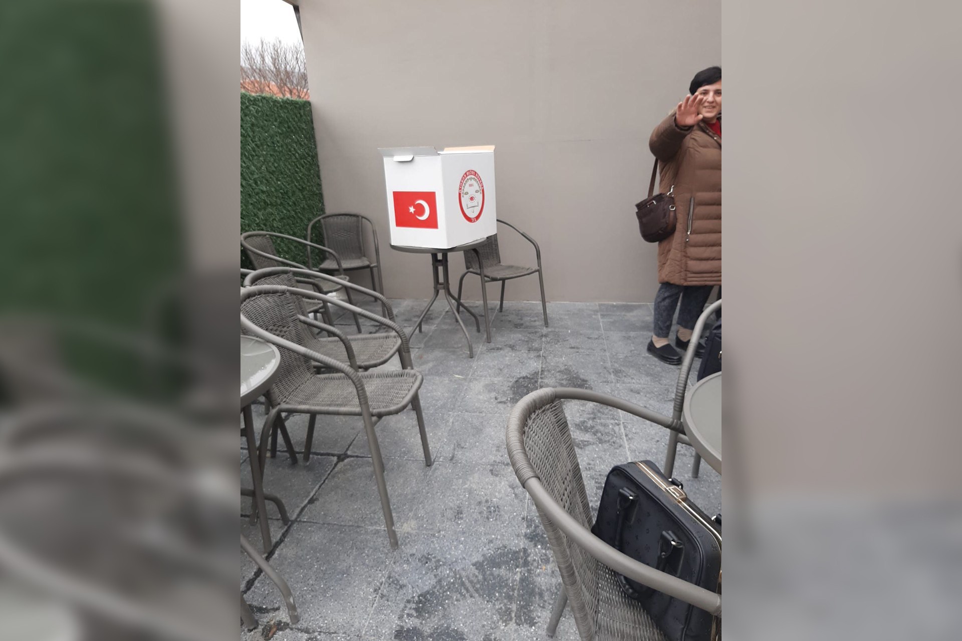 Açık alanda oy sanığı konuldu