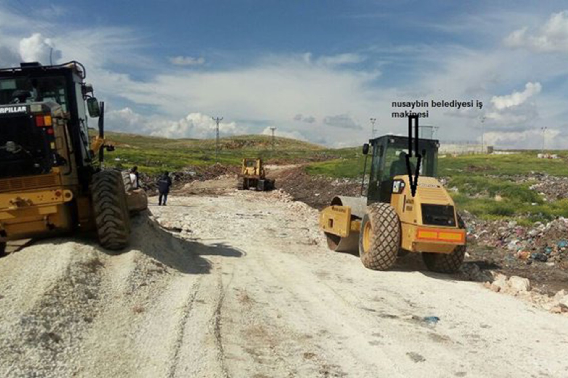 Nusaybin Belediyesine ait iş makinesi