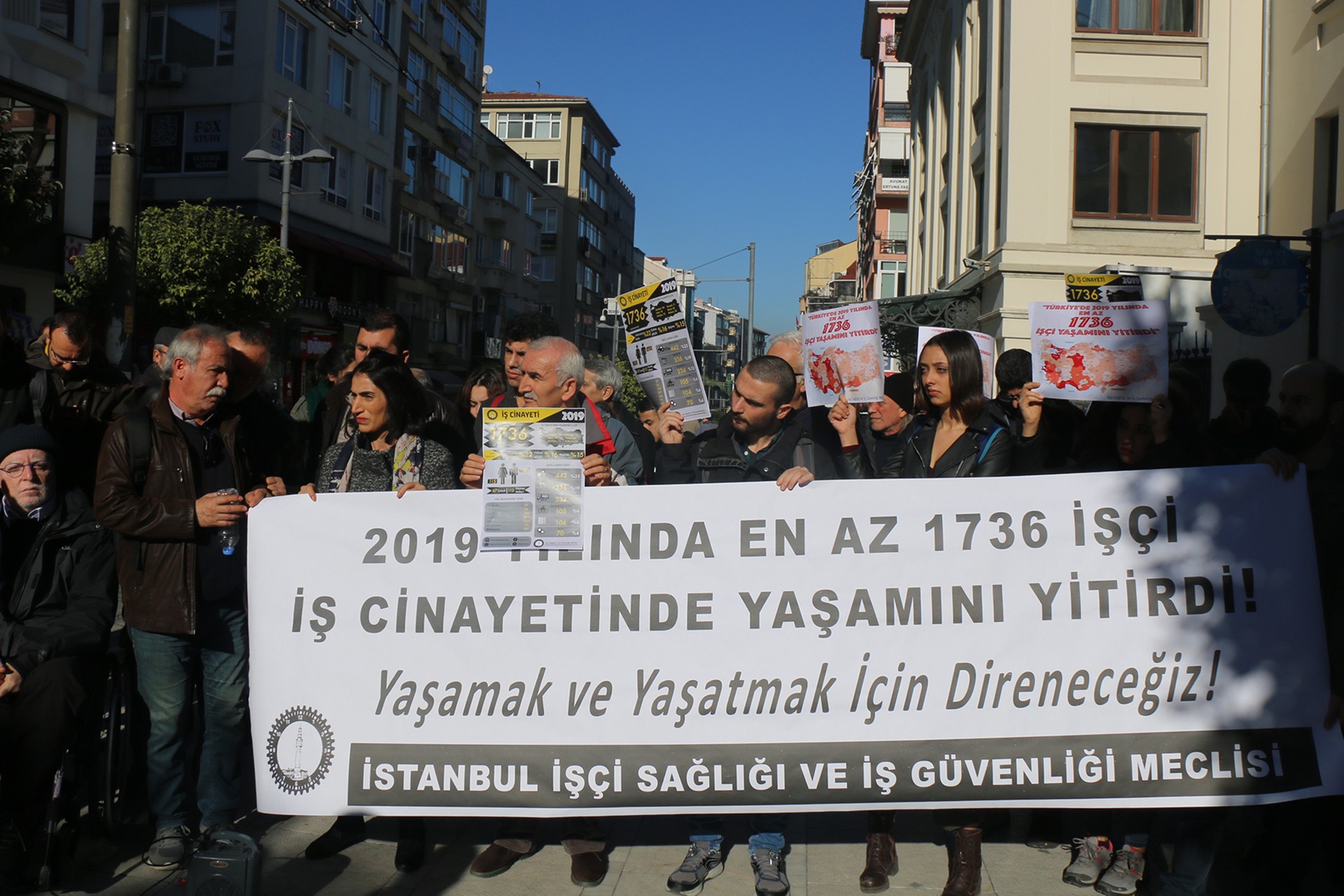 Türkiye'de 2019 yılında 1736 işçi yaşamını yitirdi yazısı