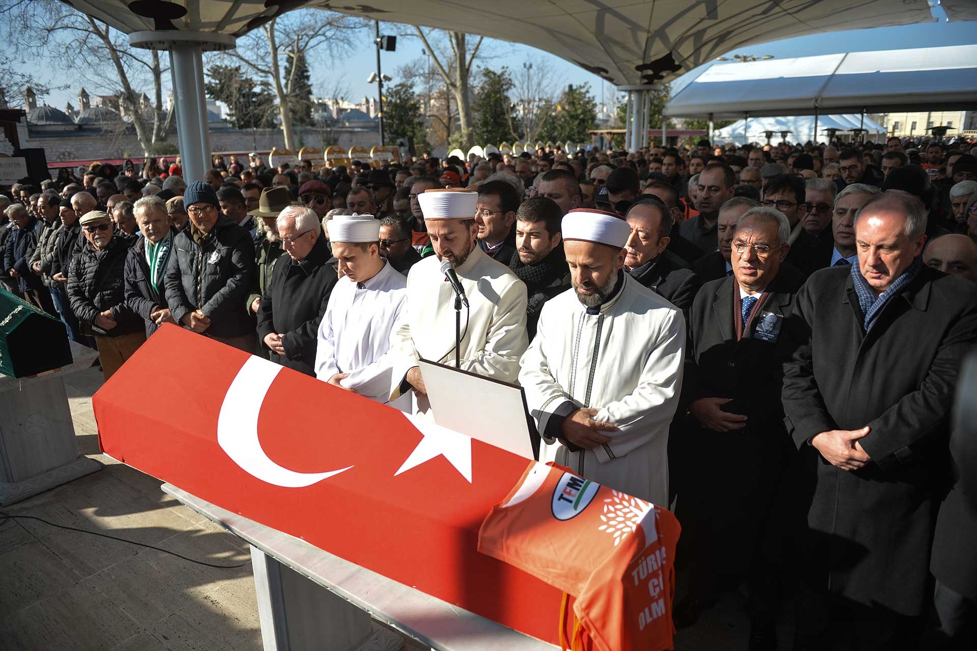 Hayrettin Karaca'nın cenaze töreni