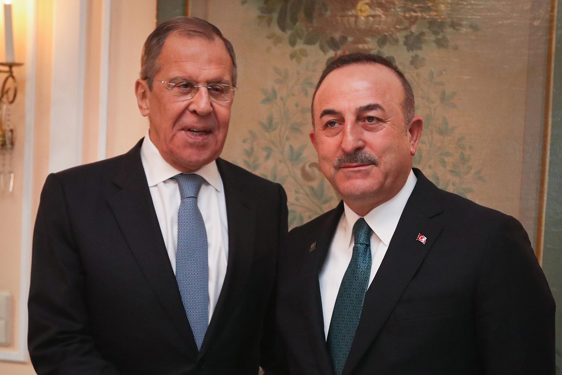 Rusya Dışişleri Bakanı Lavrov, mevkidaşı Mevlüt Çavuşoğlu ile görüştü