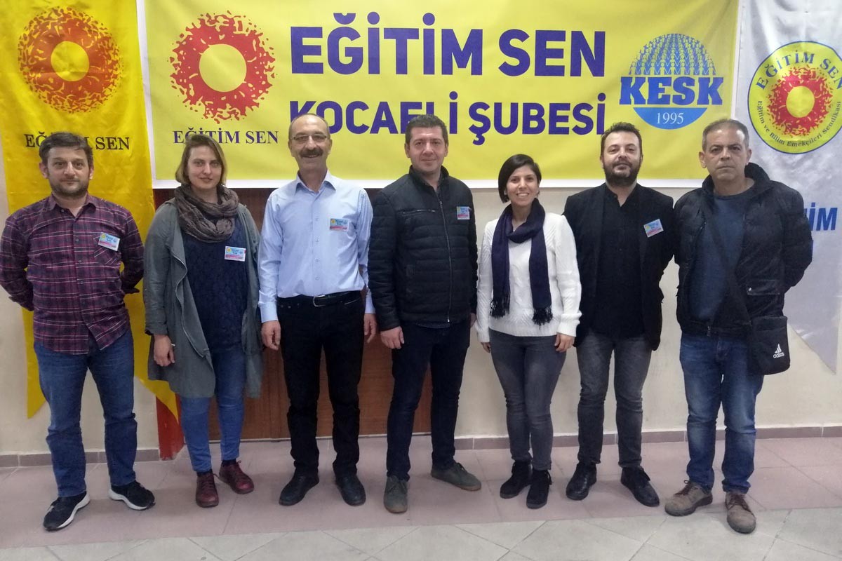 Eğitim Sen Kocaeli Şubesi yöneticileri