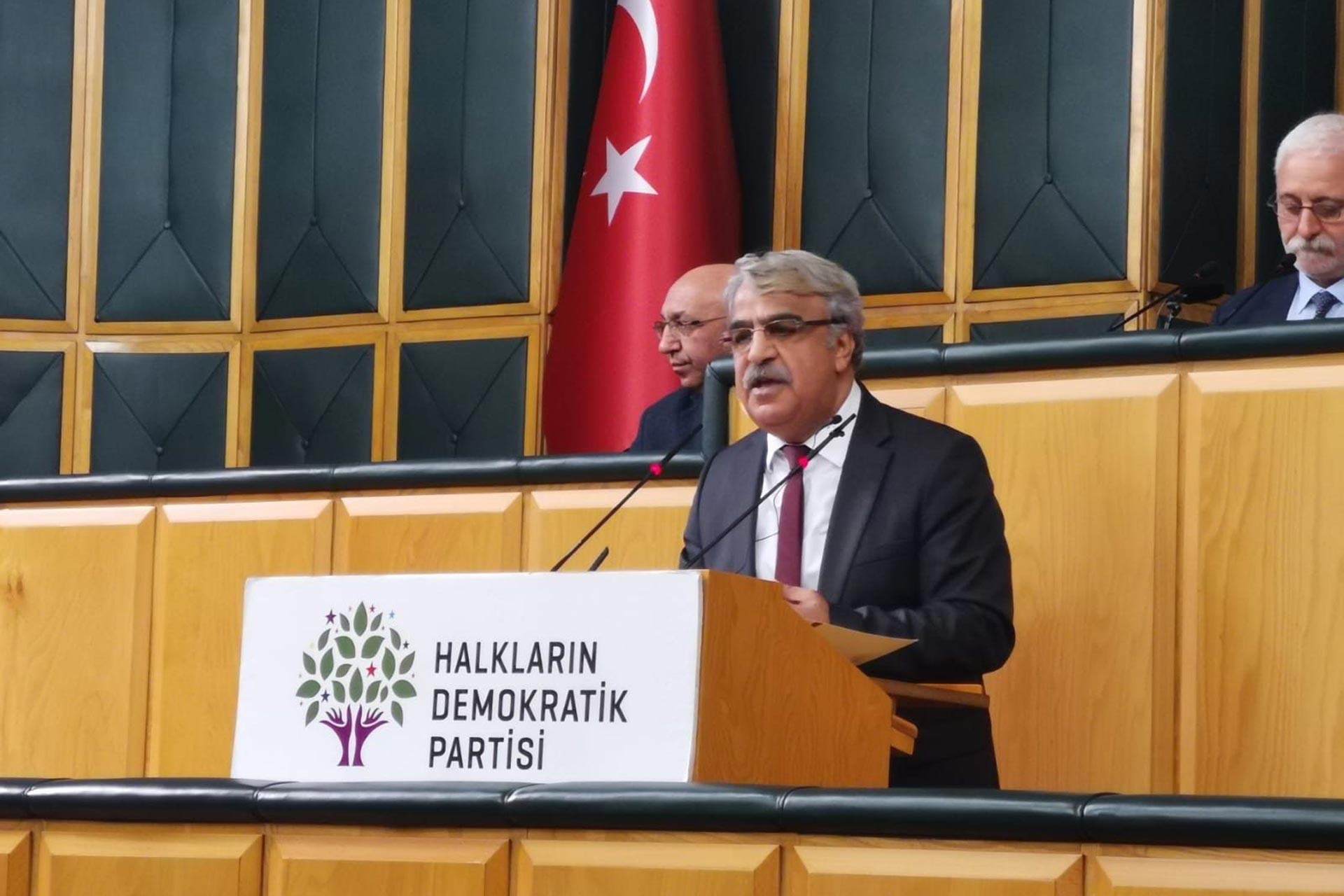 Mithat Sancar TBMM'deki HDP kürsüsünde