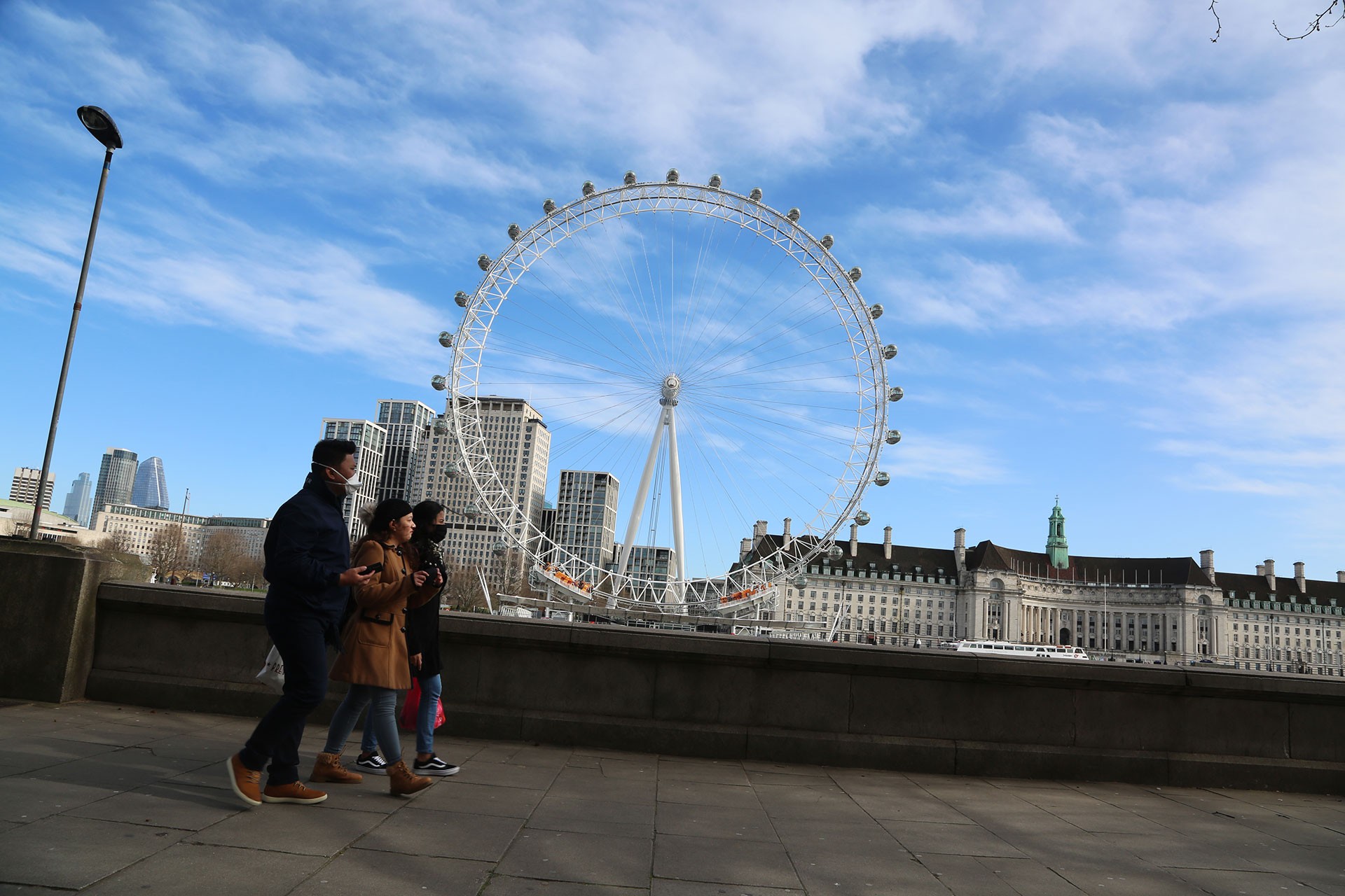 London Eye ve üç İngiliz